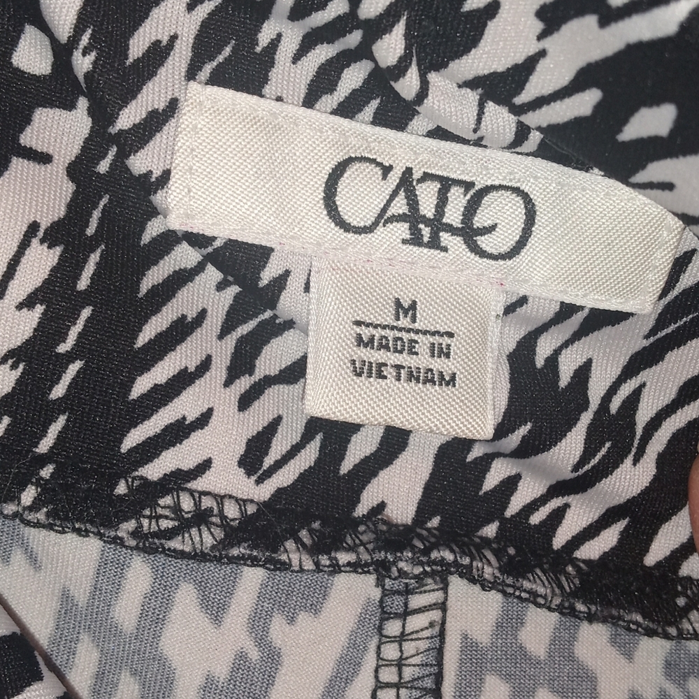 Cato Black and White Geometric A-Line Skirt - Picture 3 of 3